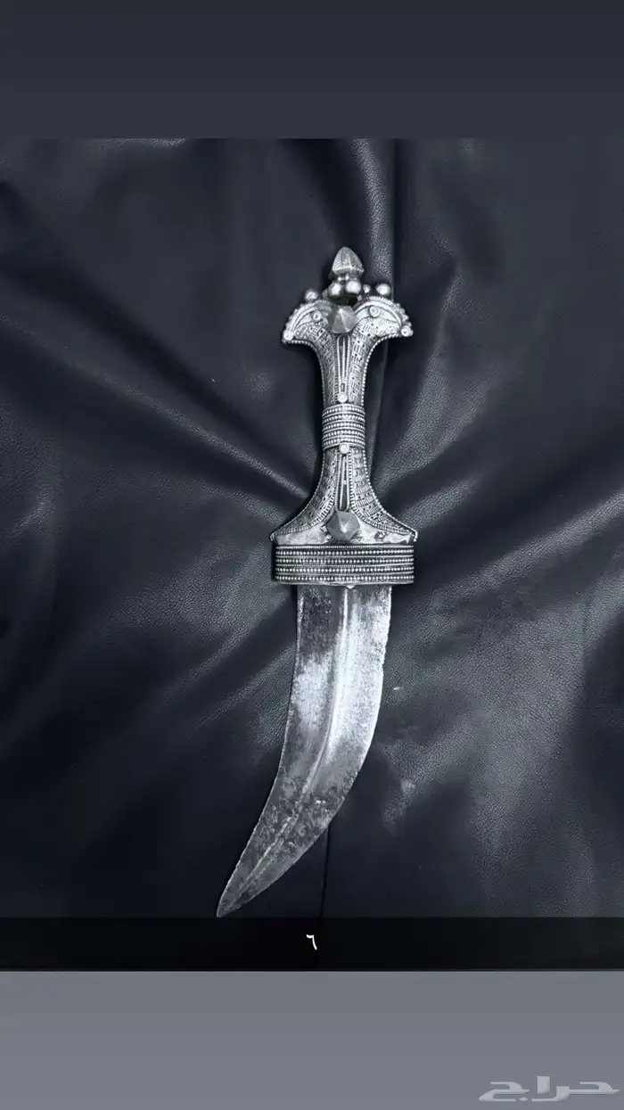 جنابي فضه للبيع كلها قديمه  لا يرسل الا صامل 2