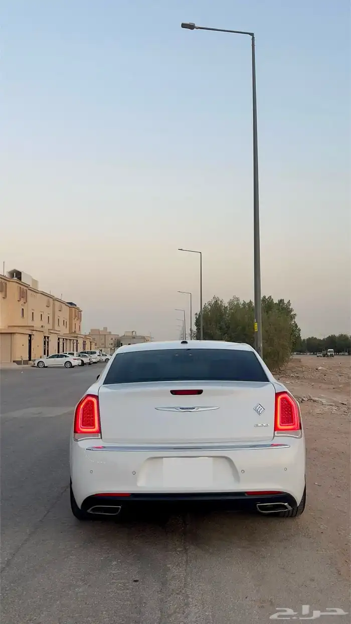كرايزلر V6 عداد 37 الف 0