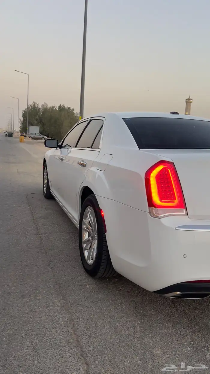 كرايزلر V6 عداد 37 الف 5