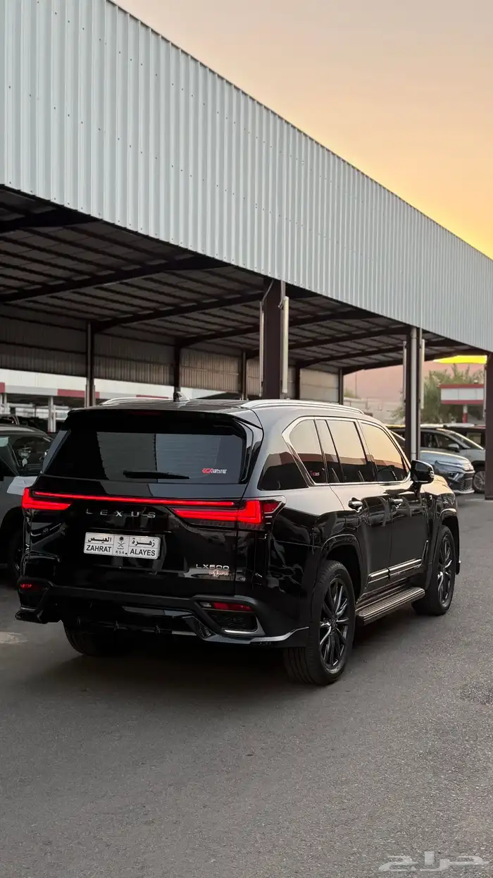 لكزس اف سبورت 2025 سعودي عداد 10500 5
