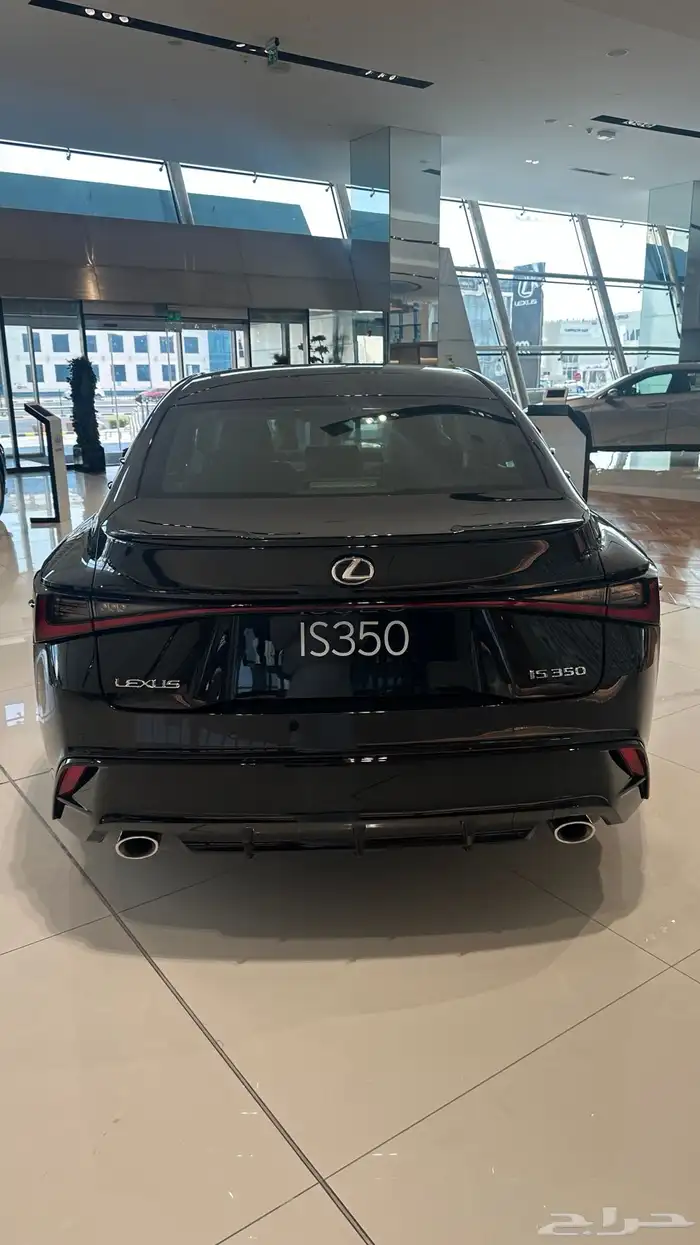 لكزس is350f 2025 بلاك ادشن 4