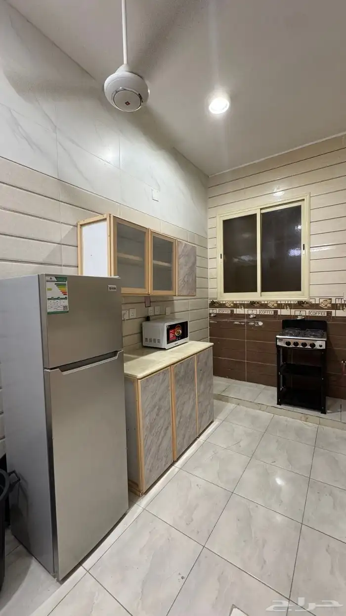 شقة مؤثثه حي الراقي 5