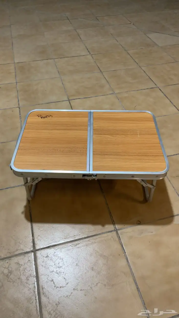 طاولة رحلات 0