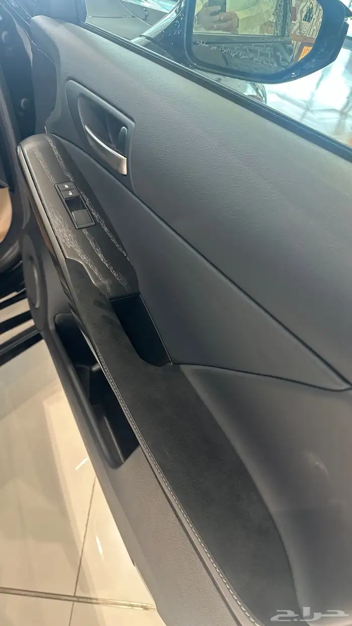 لكزس is350f 2025 بلاك ادشن 10