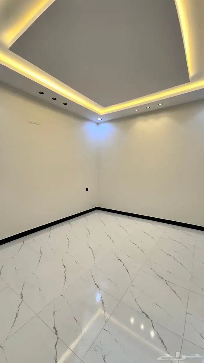 للبيع شقق علوي خميس مشيط حى دره الموسى 18