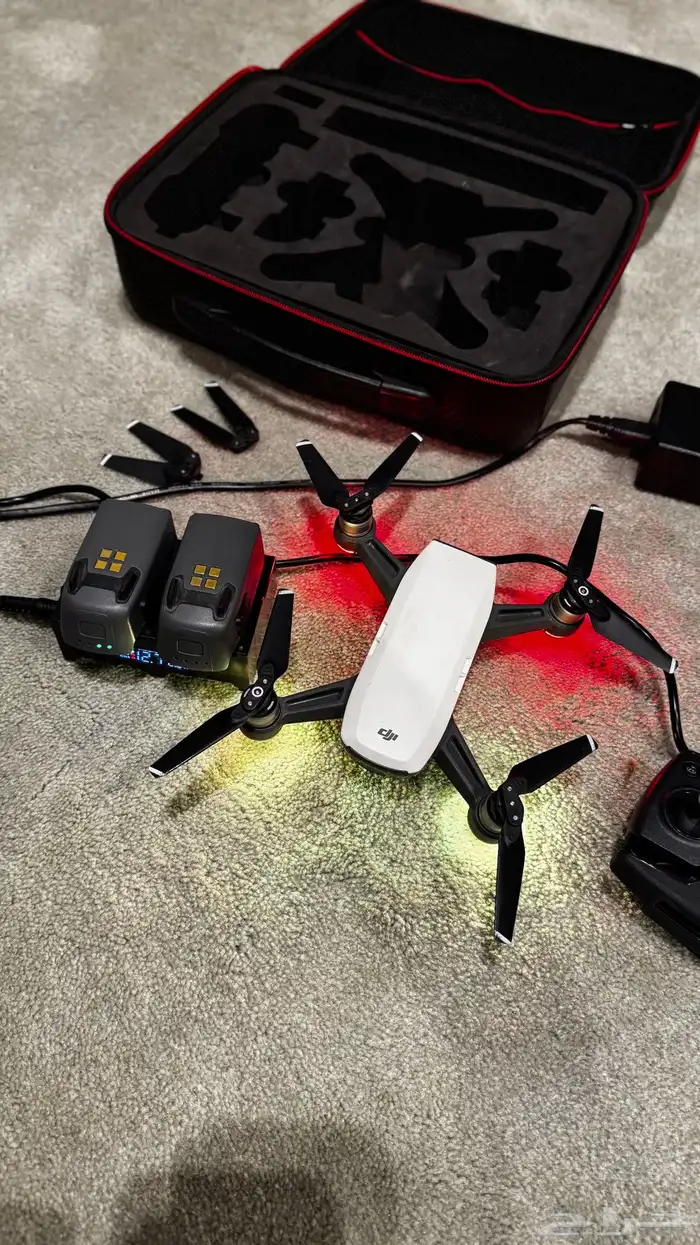 درون سبارك dji spark 7