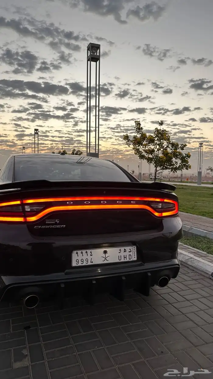 دوج تشارجر 2020 sxt 9