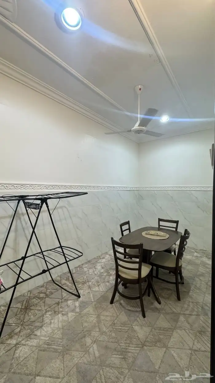 شقة مؤثثه حي الراقي 4