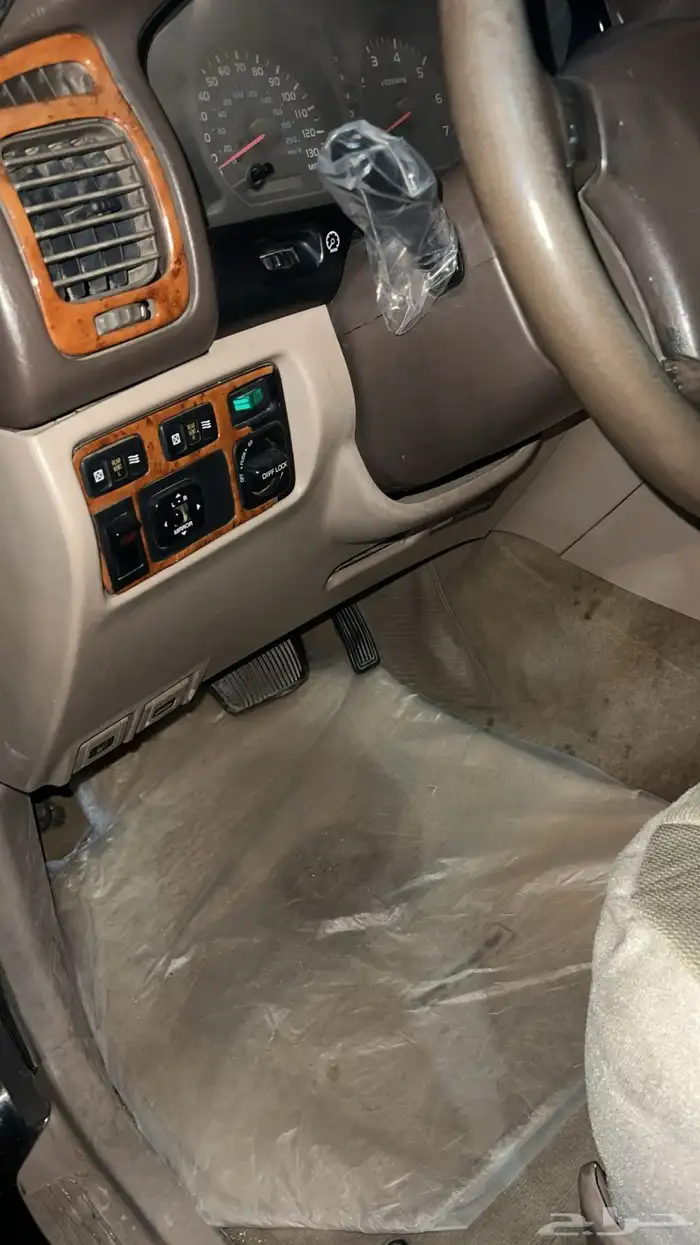 لاندكروزر فكسار مديل 2000 تماتيك 12
