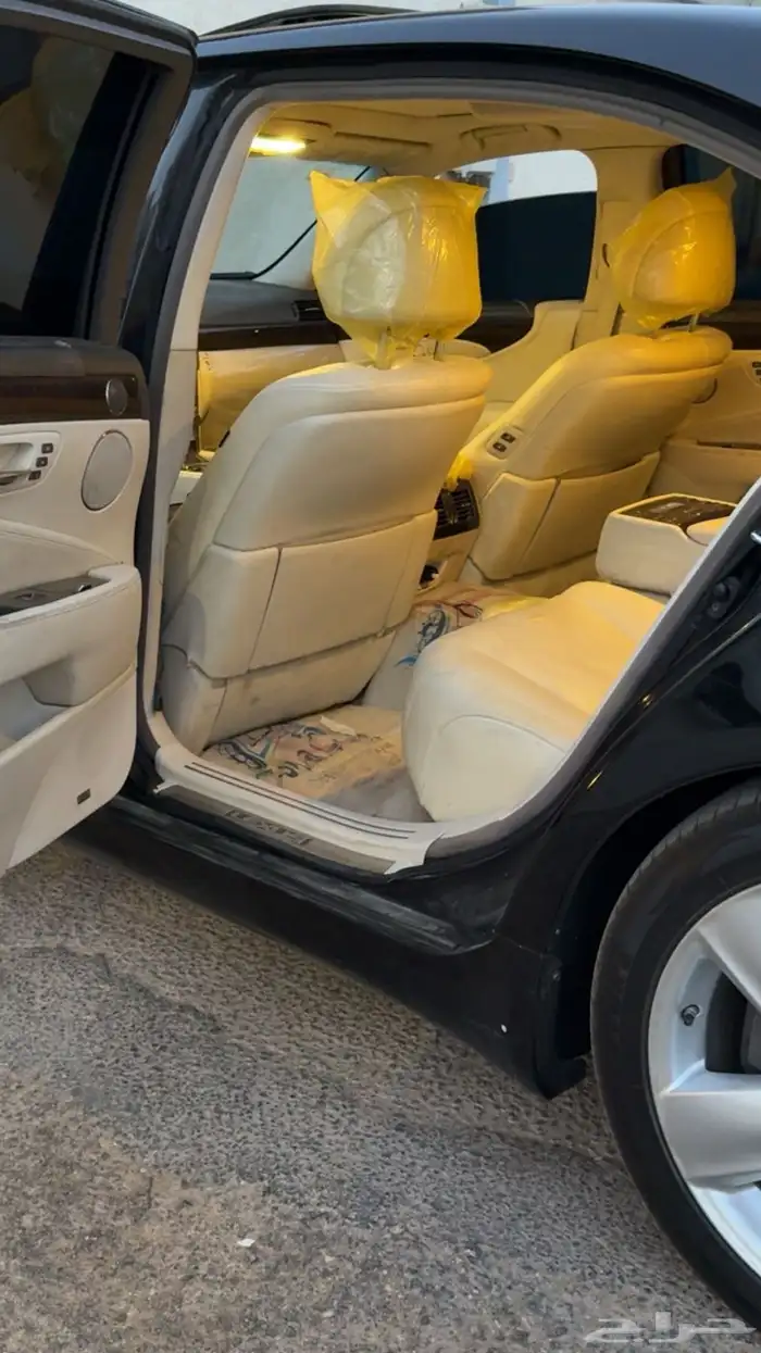 للبيع لكزس ls460l 2007 16