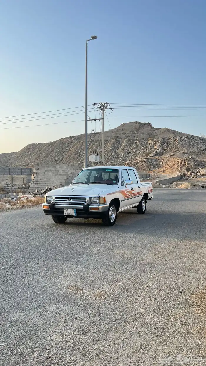 هايلوكس1992عليه خط 1997 1