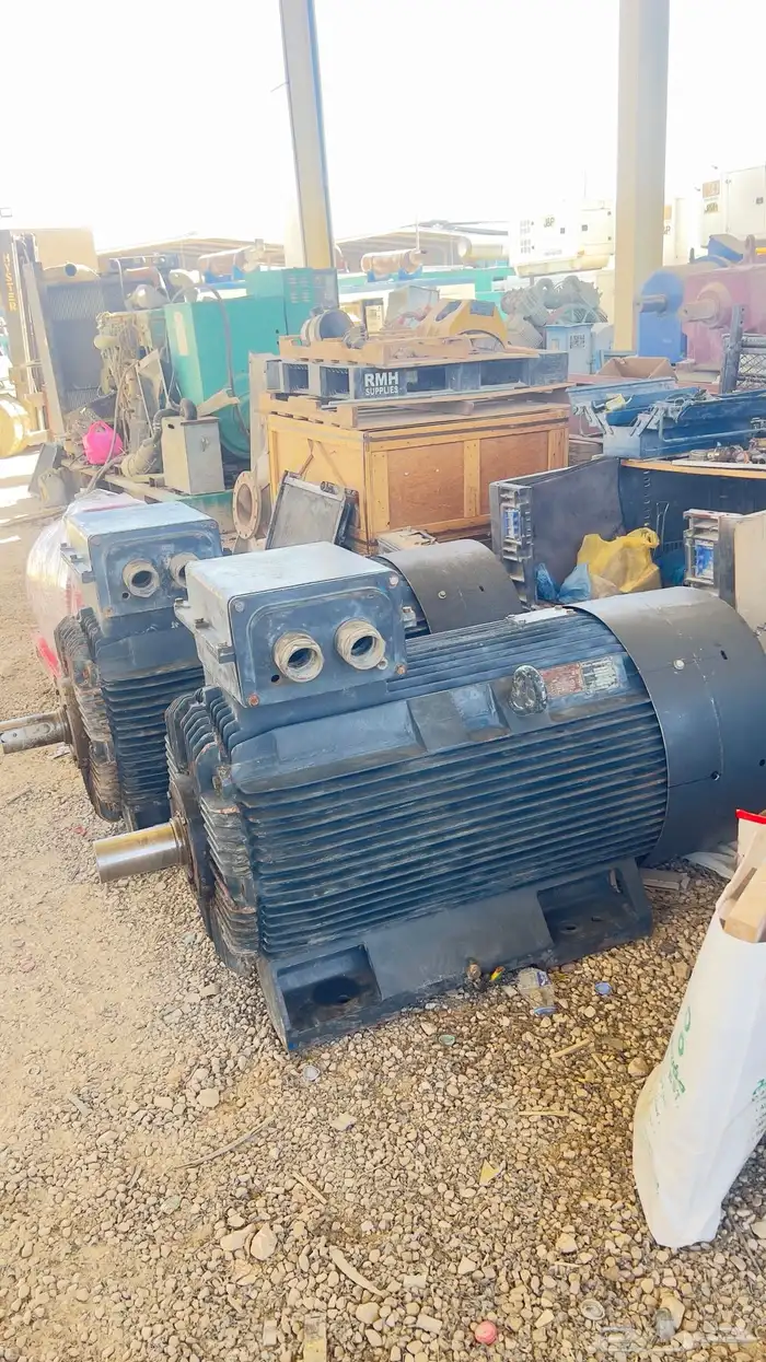 دينموات محرك إيطالي 1