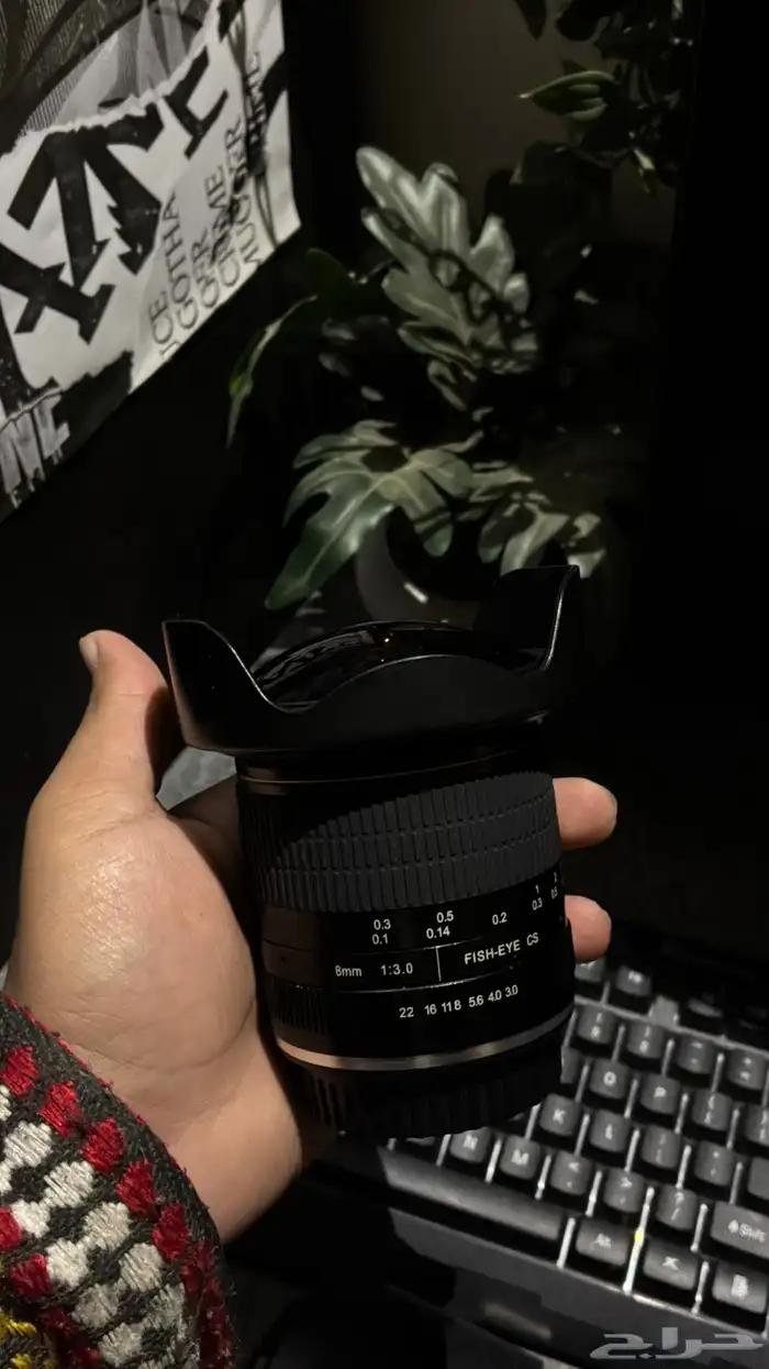 كاميرا canon 2000d مع عدسة مجانا 5