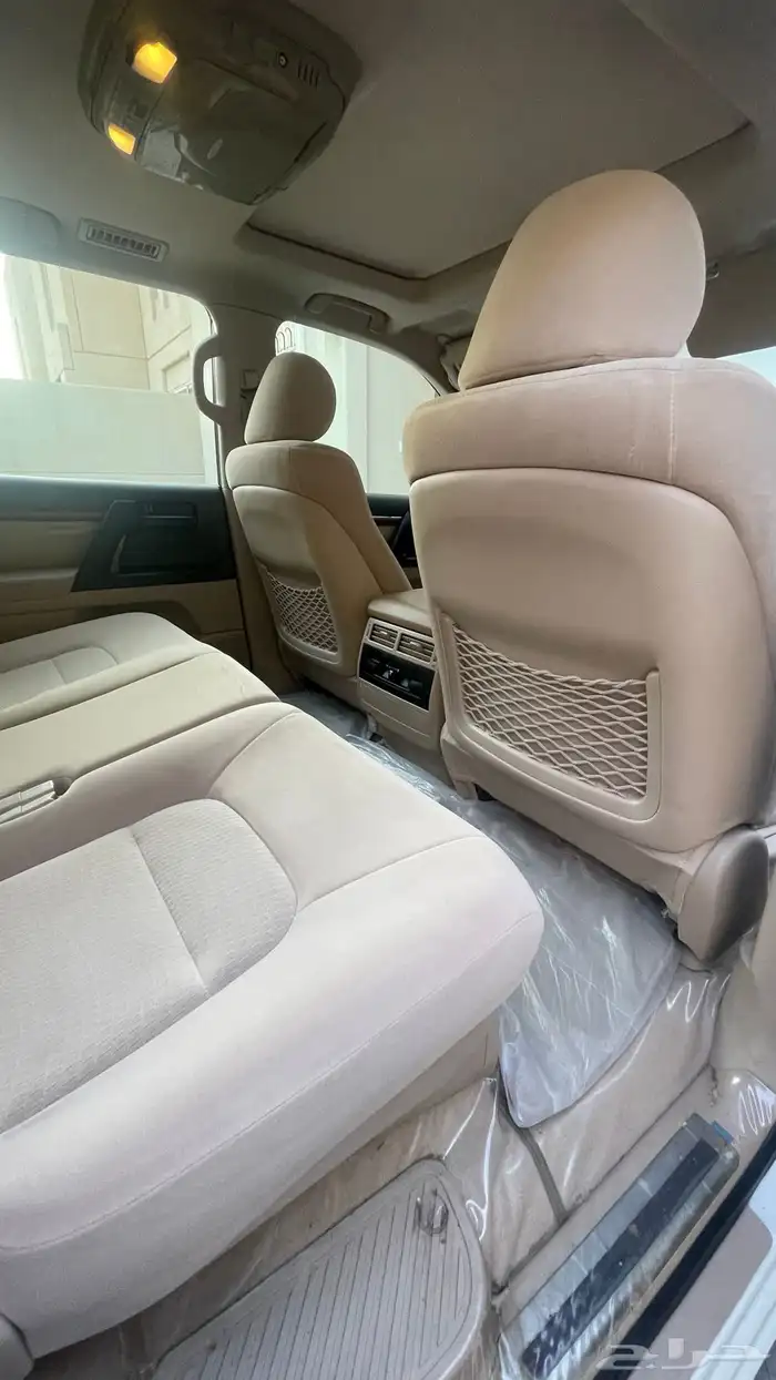 لاند كروزر GXR-3 2014 وارد عبداللطيف 16