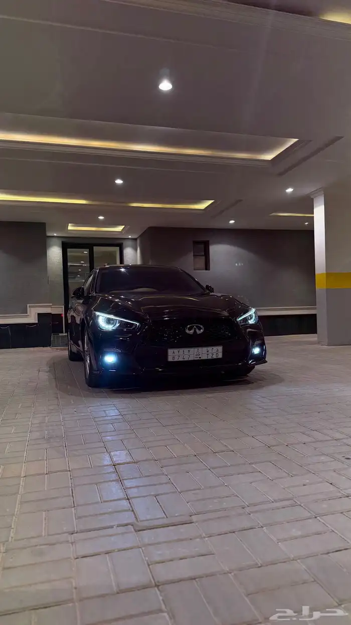 انفنتي Q50 2020 اسود ملكي 4