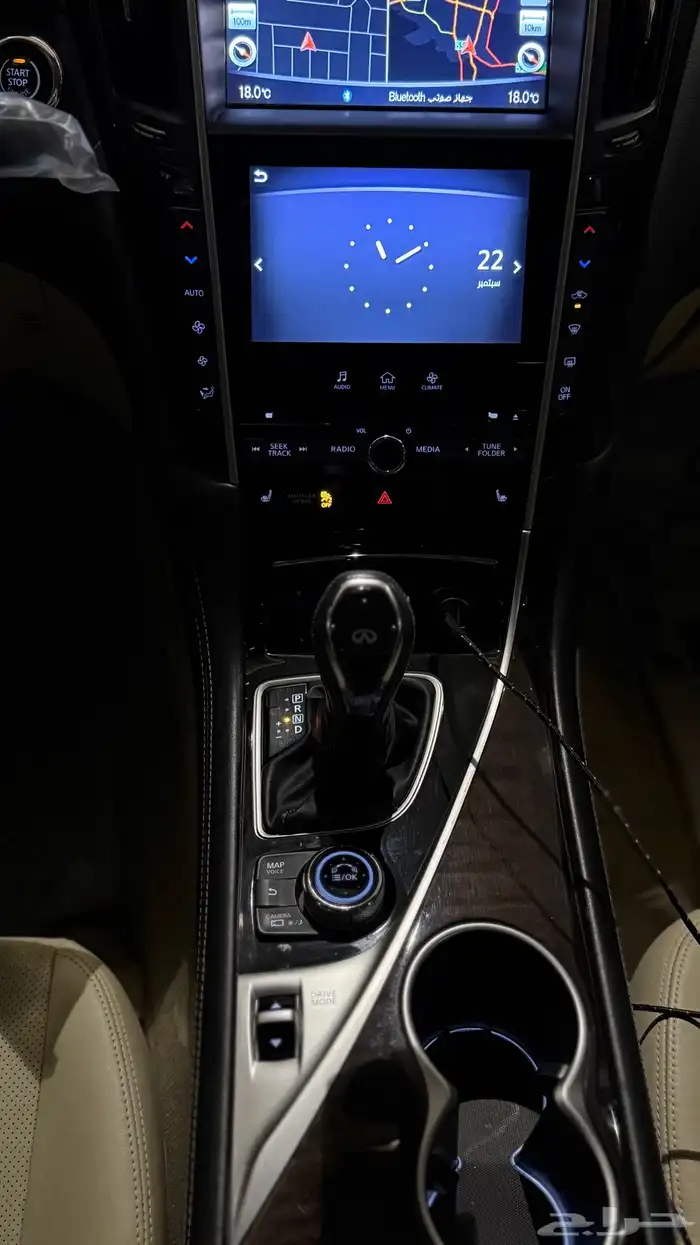 انفنتي Q50 2020 اسود ملكي 32