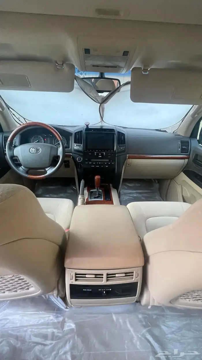 لاند كروزر GXR-3 2014 وارد عبداللطيف 9