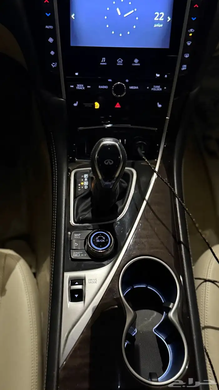 انفنتي Q50 2020 اسود ملكي 29