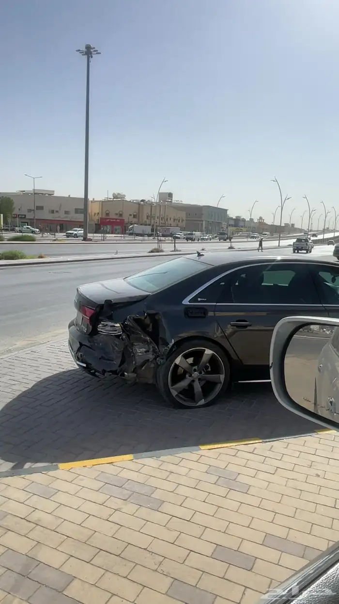اودي A8 مصدوم 0