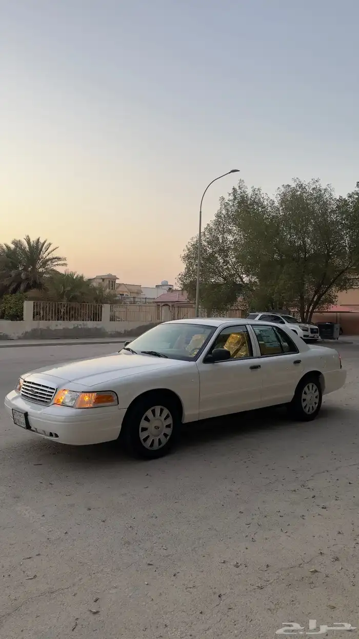 فورد فكتوريا بوليسي 5
