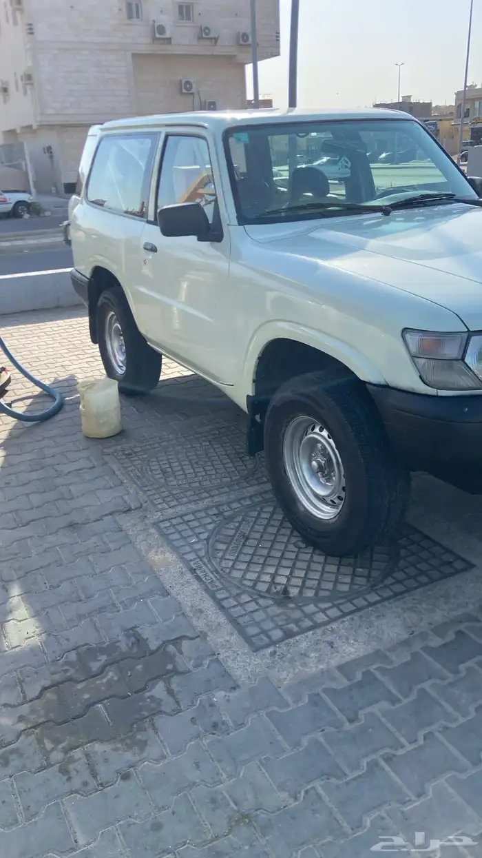 نيسان باب واحد 2001 2