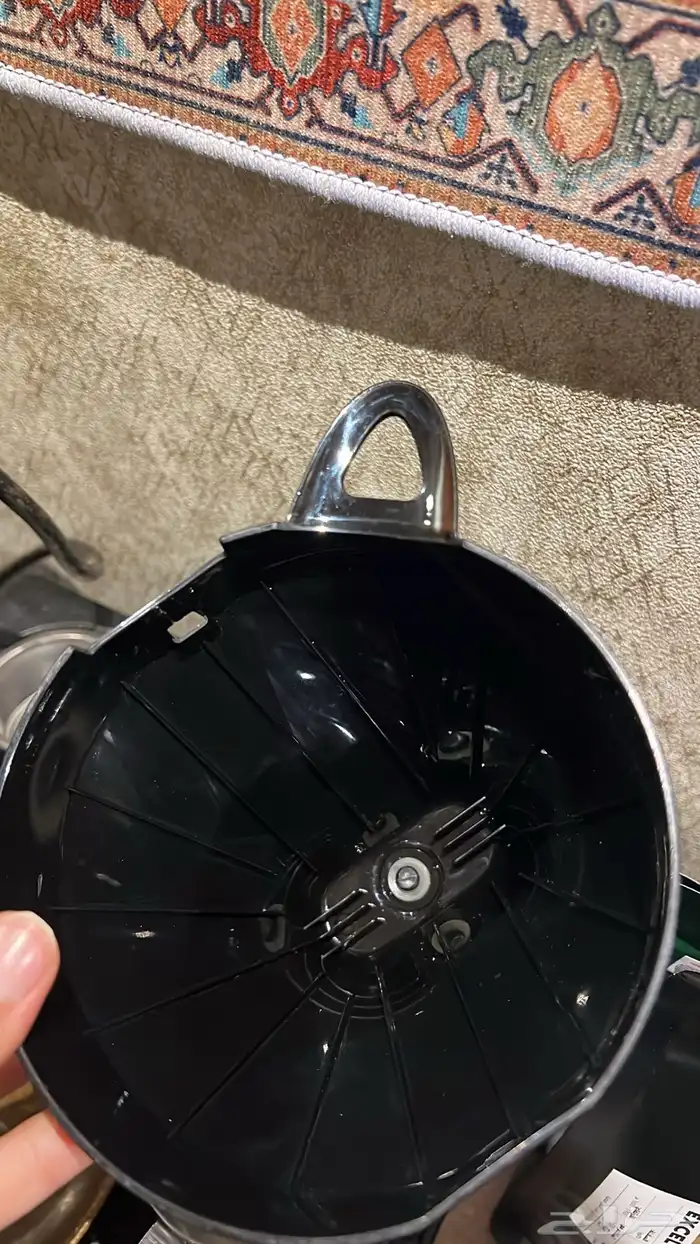 الة قهوة جديده بلاك اند ديكر 1