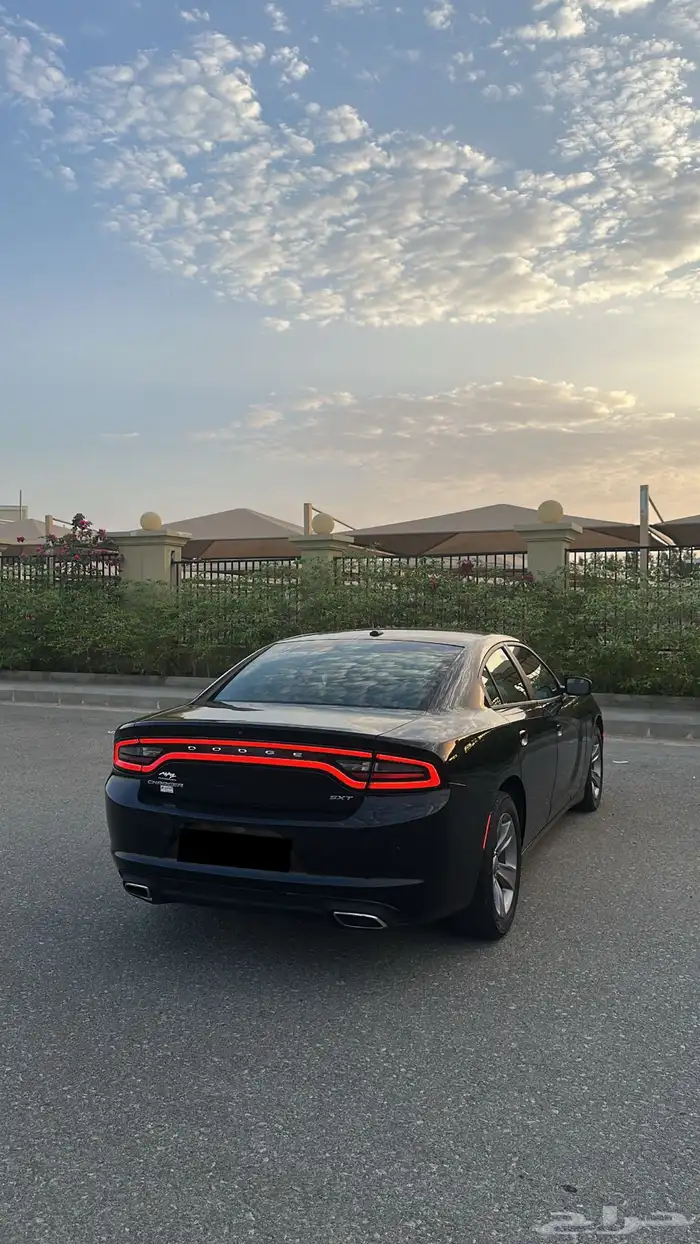تشارجر 2018 - 6 سلندر SXT . 7