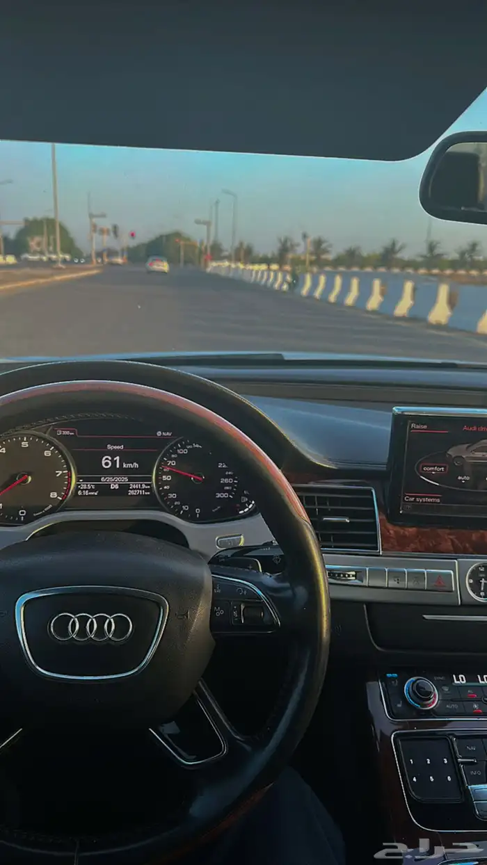 A8L 2012 8