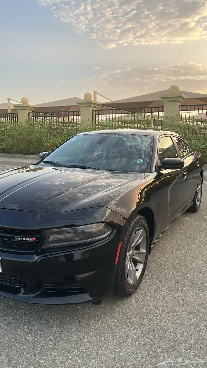 تشارجر 2018 - 6 سلندر SXT . 2