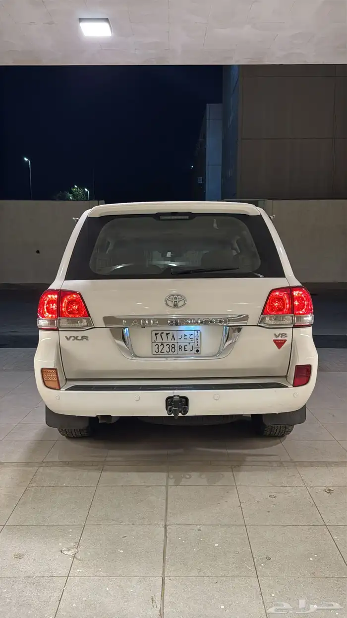 لاندكروزر 2010 5