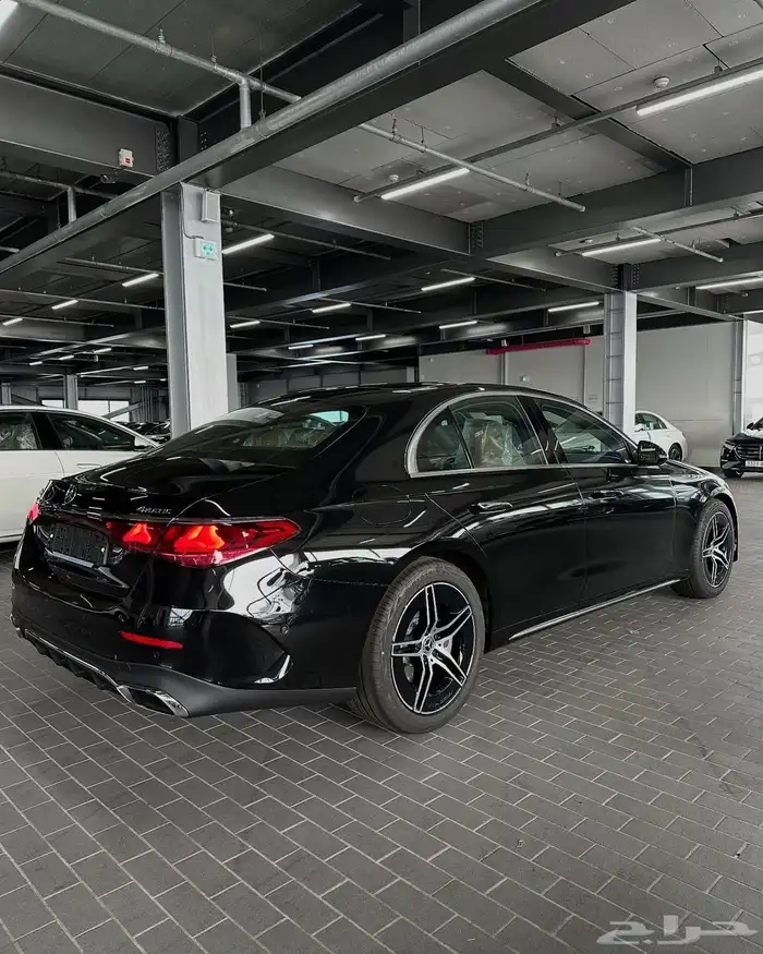 مرسيدس E300 2026 بسعر مناسب 3