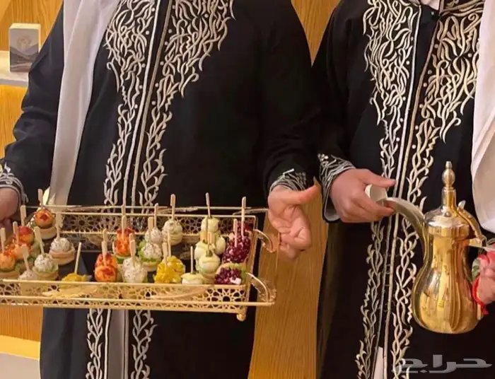 قهوجي وصبابين قهوة قهوه صباب صبابين صب قهوة قهوجين ضيافة 0