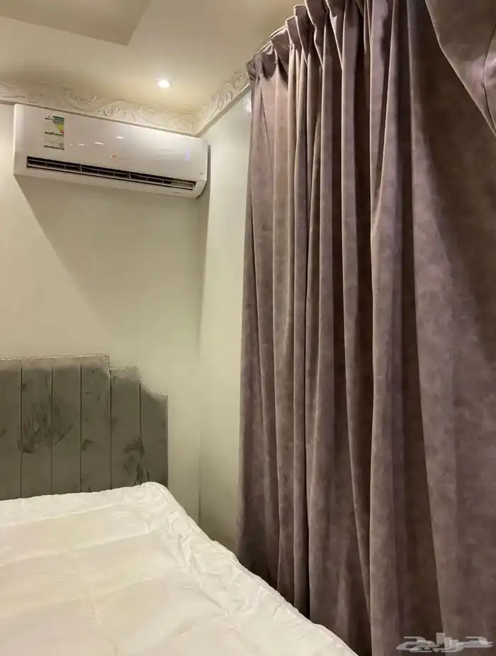سرير  لباد ومرتبة وستارة مجانا 1