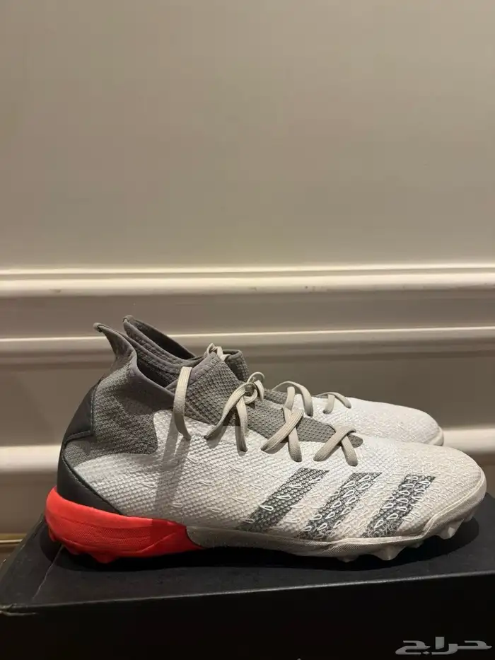 كنادر اديداس كورة 1