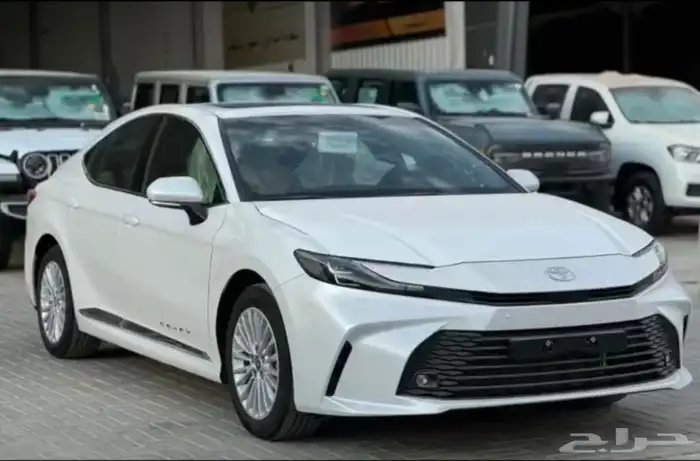 كامري LE 2025 سعودي السعر 123.000 1