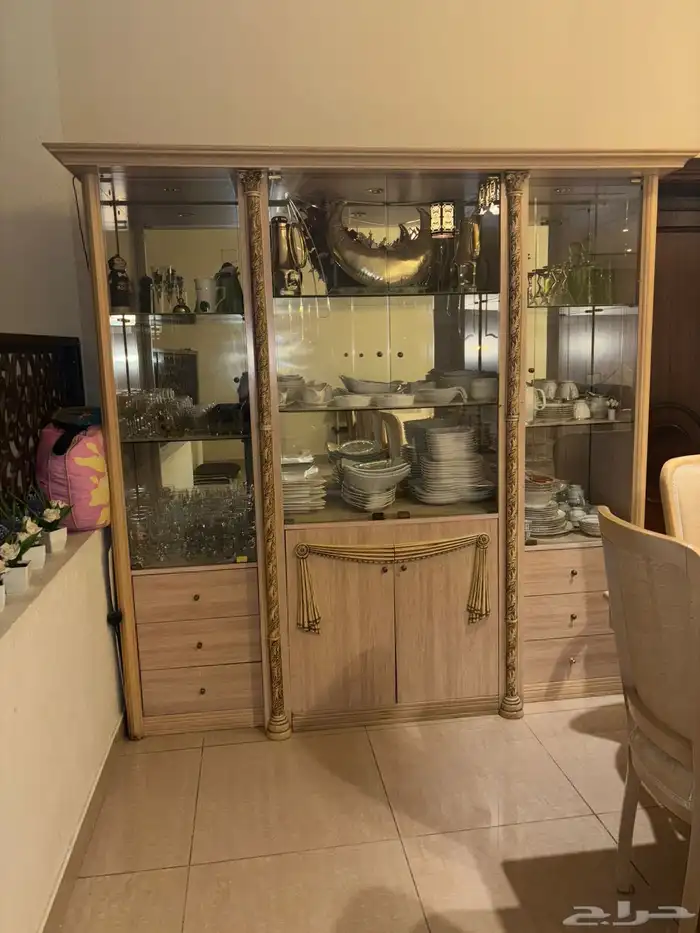 طاولة طعام 5