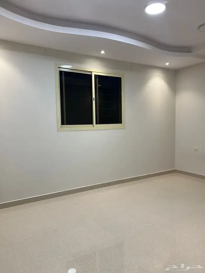 للإيجار دور ارضي مع غرفة سائق الرياض حي الصحافة 80.000 6