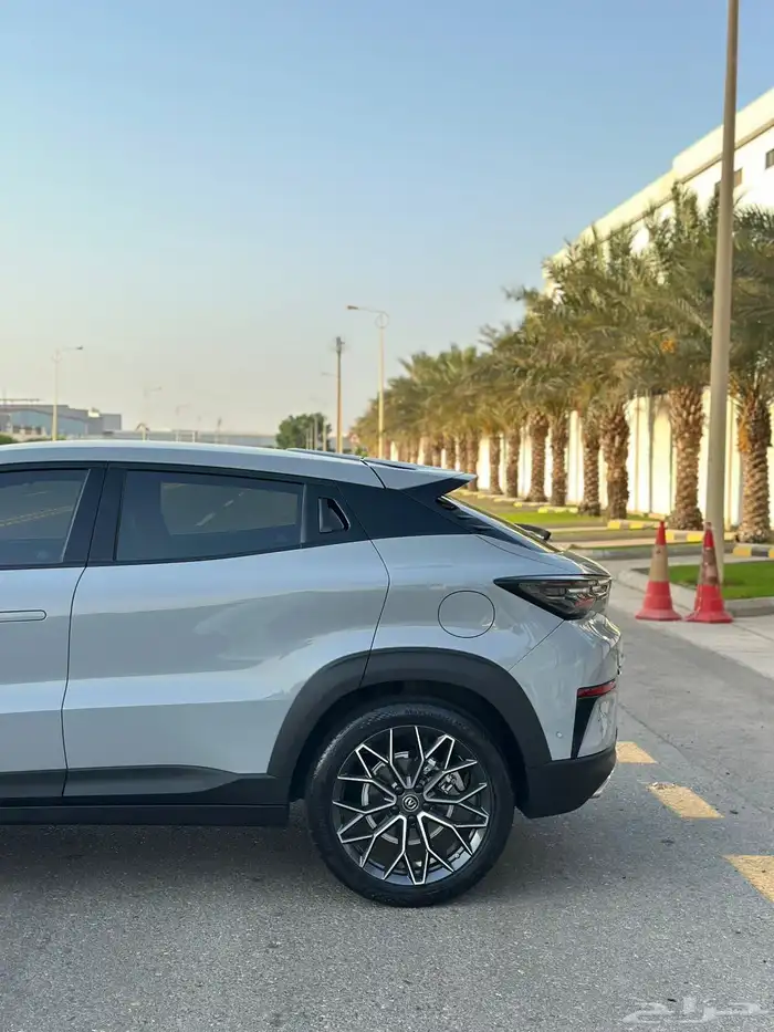 شانجان يوني تي 2023 5