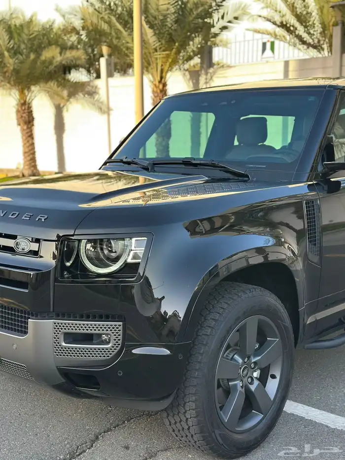 لاند روفر ديفندر 90 2025 ناغي شبه جديد 3