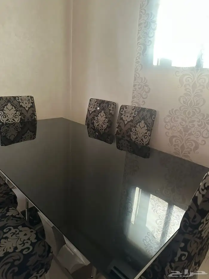 طاولة طعام للبيع 0