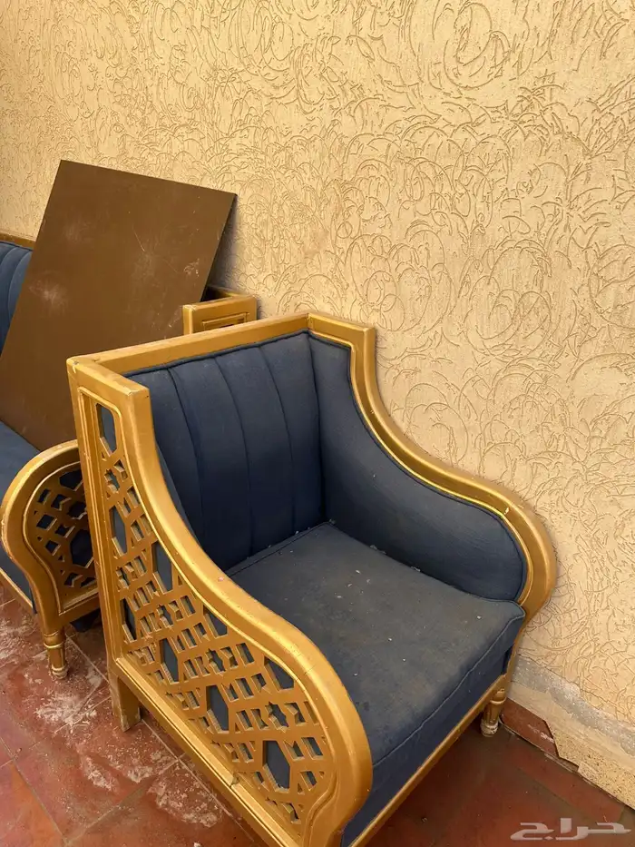 دولاب ملابس وكنب 5