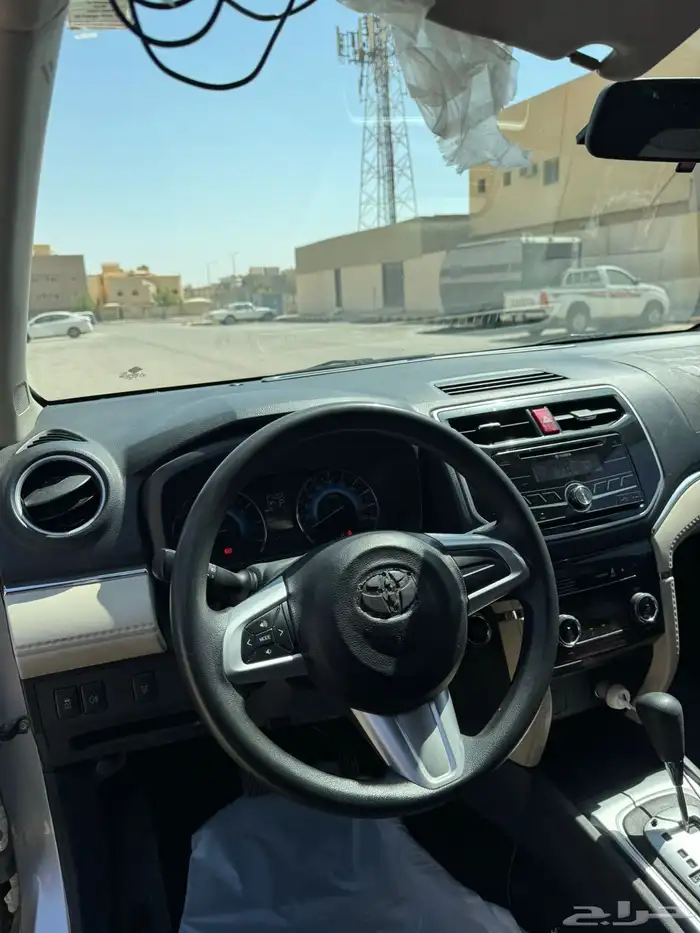 تيوتا 2022 5