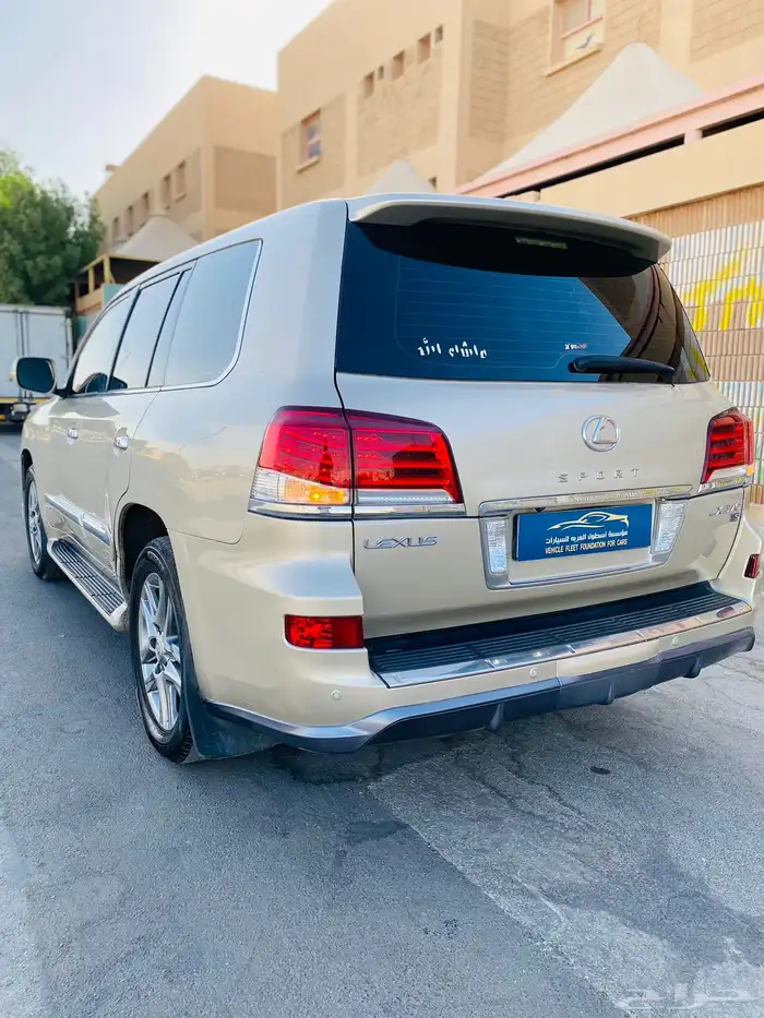 لكزس LX570 سبورت 10