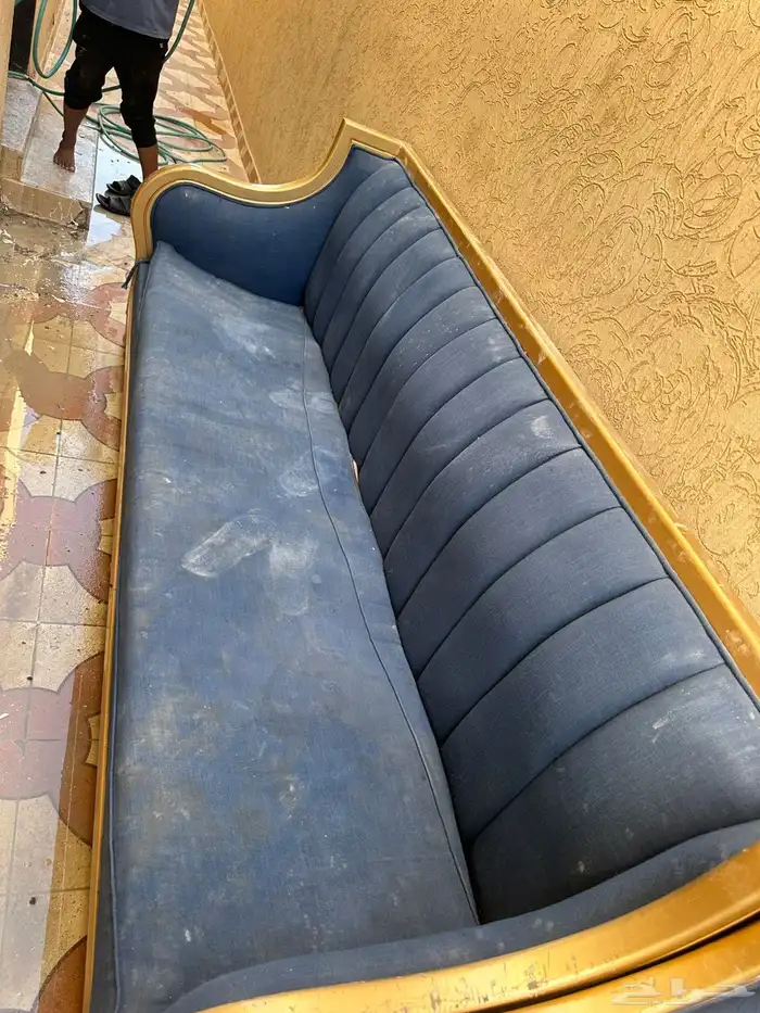 دولاب ملابس وكنب 2