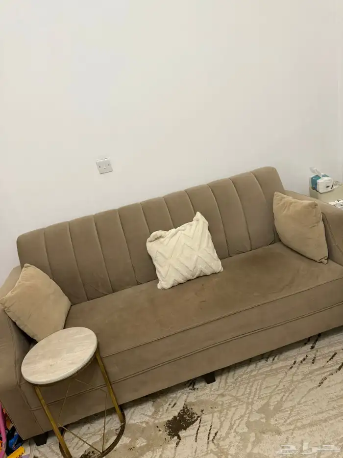 كنب 3 قطع 4 طاولات تقديم صغيرة وطاولت تلفزيون وفرشة3 2 0
