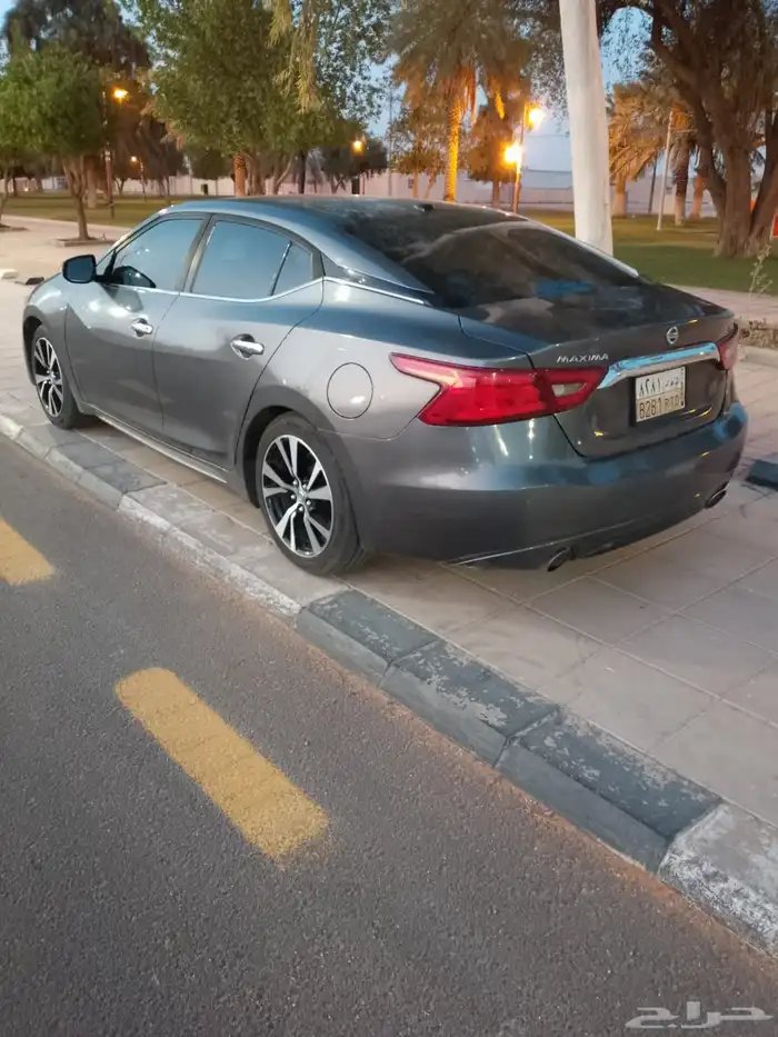 للبيع مكسيما 2018 2