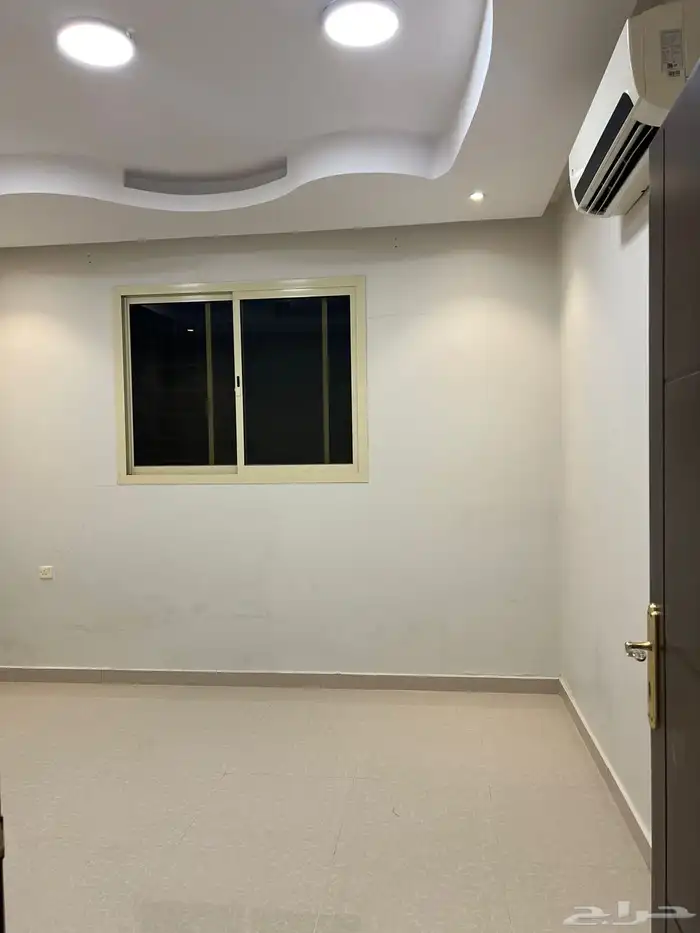 للإيجار دور ارضي مع غرفة سائق الرياض حي الصحافة 80.000 2