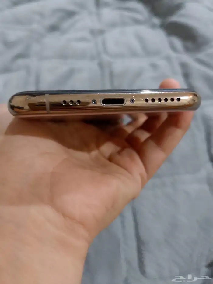 ايفون xs نظيف512ق 4