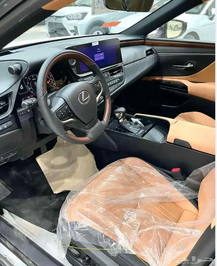 لكزس ES350 عبدالطيف جميل 2025 اقل سعر 11