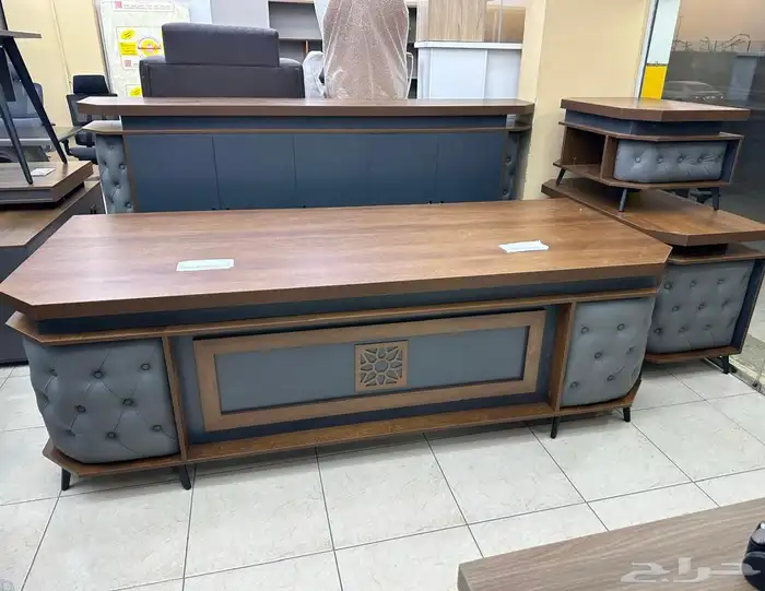 office furniture جديد مكتب طقم مدير و مكاتب مودرن إداري فخم 1